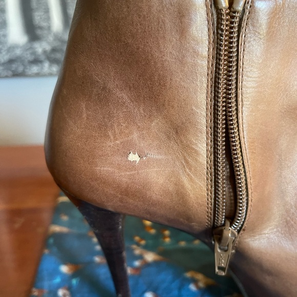 Stuart Weitzman brown leather booties - Picture 6 of 9